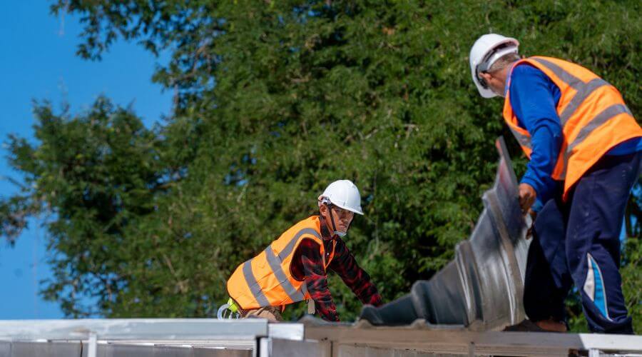 Professional gutter cleaning in Vancleve, KY